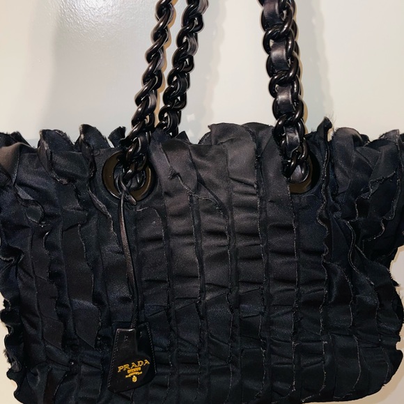 1000% AUTHENTIC PRADA handbag - Picture 3 of 8